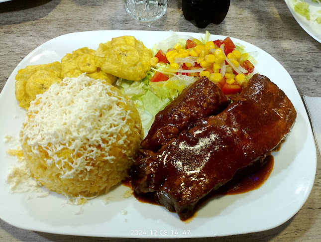 Helechos De Guayabal Restaurante - Buena Fe