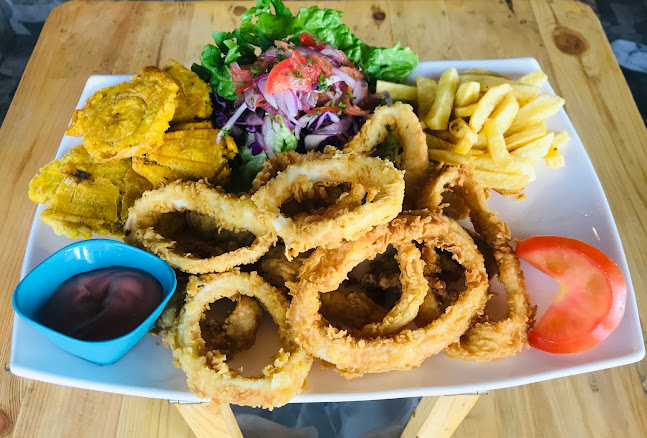 Opinii despre Parada 593 Cangrejal y Marisquería în Guayaquil - Gastronomía y hostelería