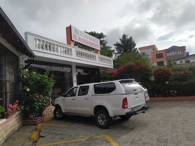 Av. Simon Bolívar Lt 74, Quito