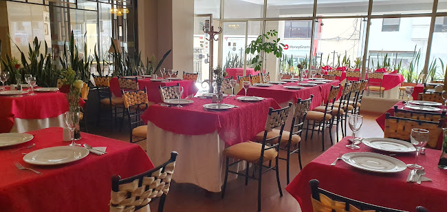 Sucre 207-40 entre Azuay y Miguel Riofrio (Interior, Loja 110101