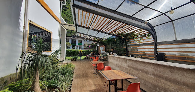 The Magic Bean Restaurante, Banos de Agua Santa