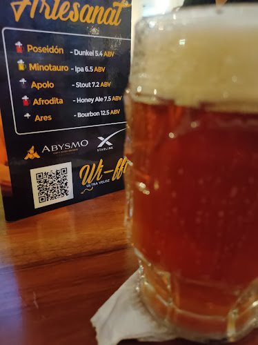 12 de Febrero &, Puerto Ayora