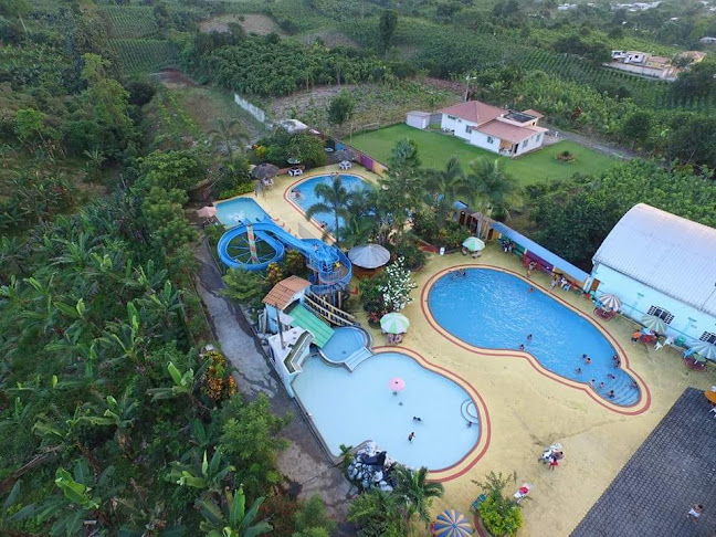 El Chapuzón de Mary - El Carmen