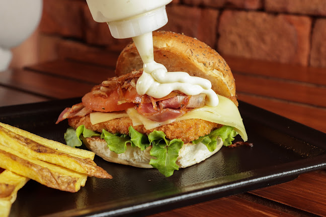 Av. Carlos Luis Plaza Dañin, Guayaquil 090510