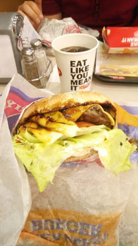 Comentarii opinii despre Carl's Jr. Alban Borja