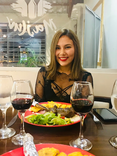 W2PX+33R, Av. Alonso de Mercadillo, Zamora