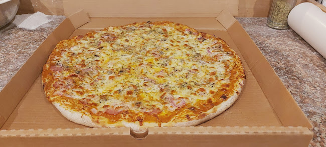 Opinii despre Chivo's Pizzeria y restaurante în Mompiche - Gastronomía y hostelería