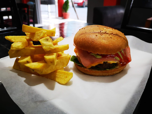 Opinii despre Zafrero Restaurant & Grill în La Troncal - Gastronomía y hostelería