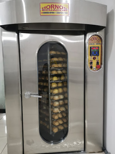 Costandina Panadería y Pastelería - Manta