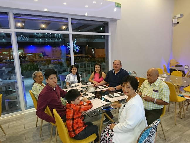 Botelos Lounge & Deli - Portoviejo