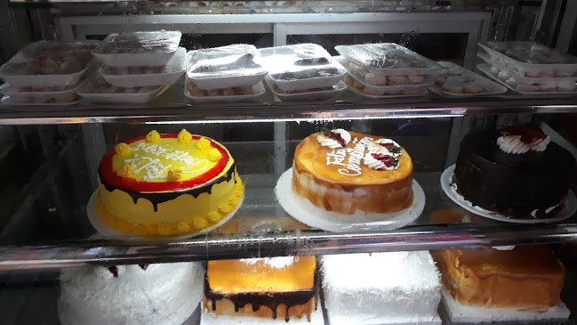 Pasteleria Y Cafeteria EL CUBANO