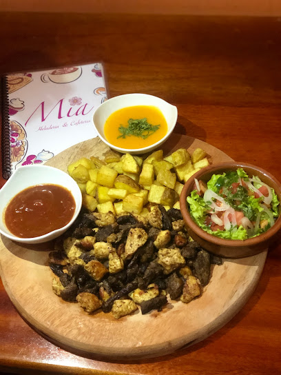 Mía: Heladería & Cafetería
