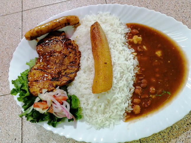 Opinii despre La Sazón de Mami Janny - Comidas Criollas y Asados în Naranjito - Gastronomía y hostelería