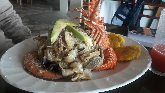 9J72+9QQ, Malecón, Gral Villamil