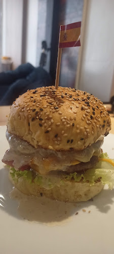 Comentarii opinii despre Country Burger catamayo