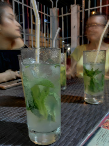 Comentarii opinii despre Luca Wings