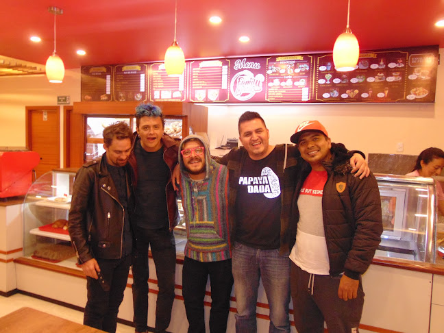 Cafetería Family Center - Gastronomía y hostelería