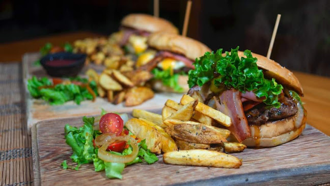 Green armony food truck