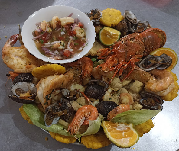 Opinii despre Hostal Restaurant El Chonerito în Tonsupa - Gastronomía y hostelería