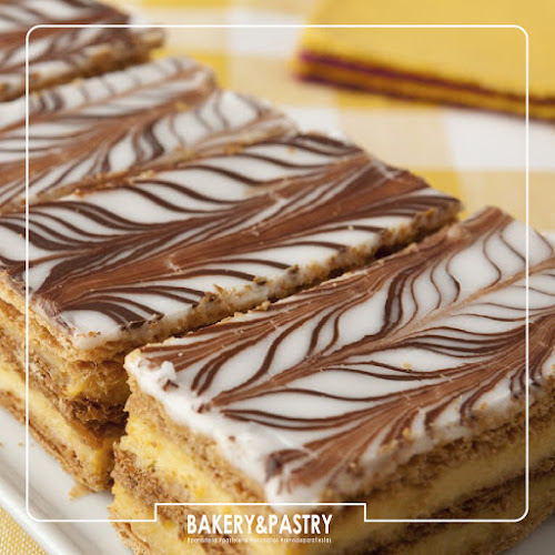 Panaderia Castillo - Bocaditos - Pasteles en Quito - Cafeteria