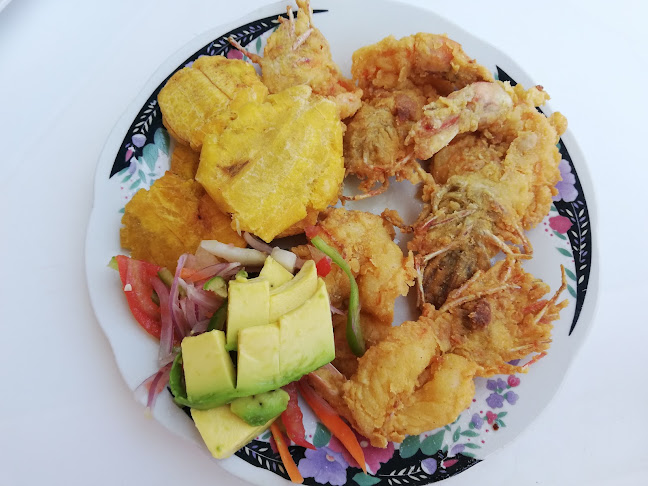 Comentarii opinii despre Patio de Comidas Abdón Calderón