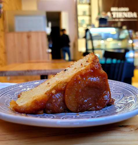 HELADOS LA TIENDA Parque Calderon
