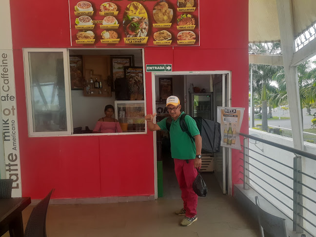 X8QR+X3C, Esmeraldas