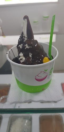 Av 8 de abril y calle, Déleg