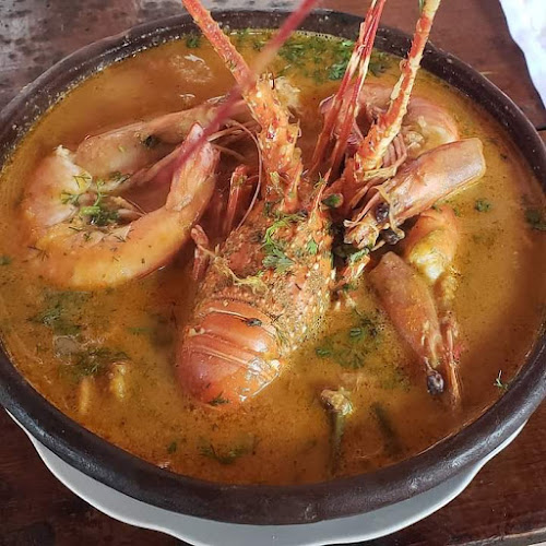 9HHF+MM8, Ruta del Spondylus, Bahía de Caráquez