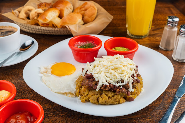 Bombons Coffee Shop - Urdesa