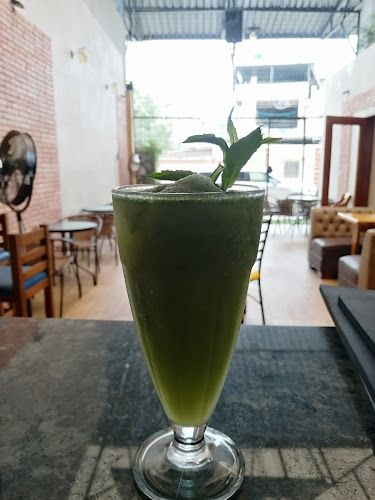 Opinii despre MarcaB.L.I Café Bar în Machala - Gastronomía y hostelería