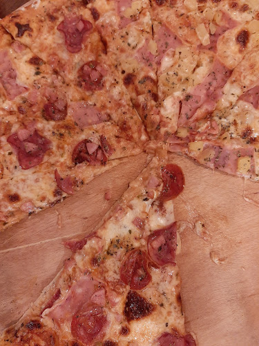 Vía san Mateo en la entrada de La Ciudadela Barbasquillo 130202, Manta 130202