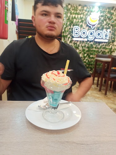 Bogati Baños Calle Maldonado - Baños de Agua Santa