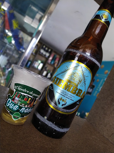 Opinii despre Guaneño Liquor Store în Guano - Gastronomía y hostelería