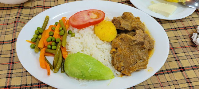 Av. Simon Bolívar Lt 74, Quito