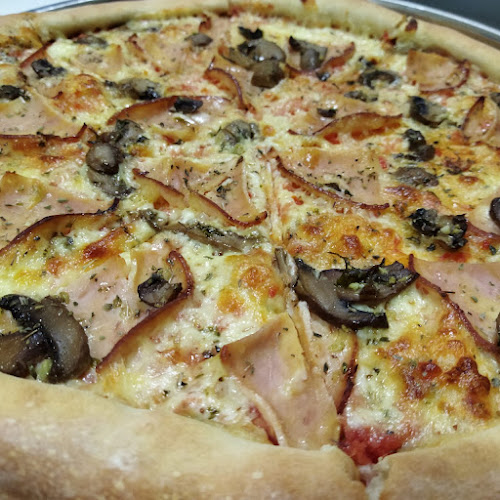 Pizzería Restaurante La Alpujarra - Gastronomía y hostelería