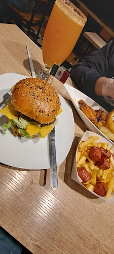 Opinii despre Country Burger catamayo în Catamayo - Gastronomía y hostelería