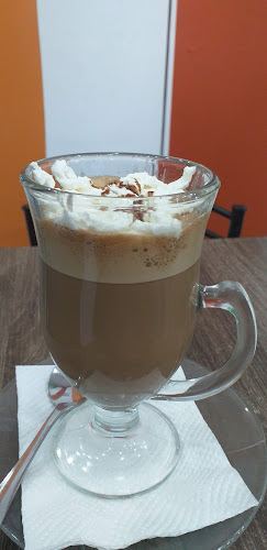 Opinii despre Fruit's & Coffee în Latacunga - Gastronomía y hostelería