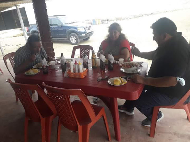 Restaurant "YAIMAR" - Manta