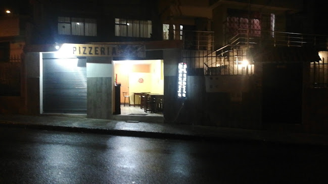 XQQM+MVW, Francia, Loja