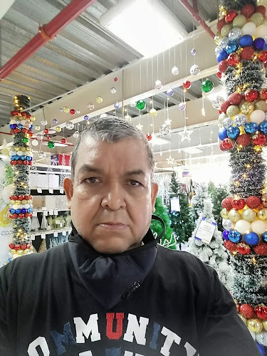 Unnamed Road, Guayaquil 090514