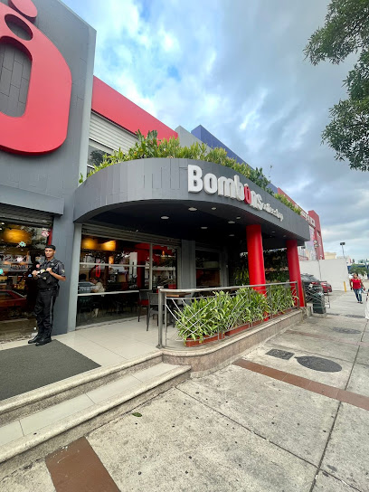 Bombons Coffee Shop - Urdesa