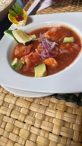 Puerto Lago Lago San Pablo - Gastronomía y hostelería