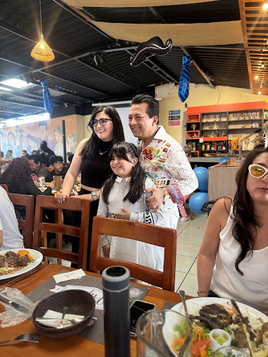 Chulla Vida Restaurant - Gastronomía y hostelería