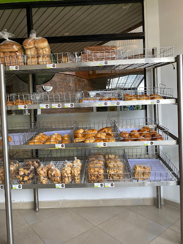 Opinii despre El Sabor Panadería & Pastelería în Quito - Gastronomía y hostelería