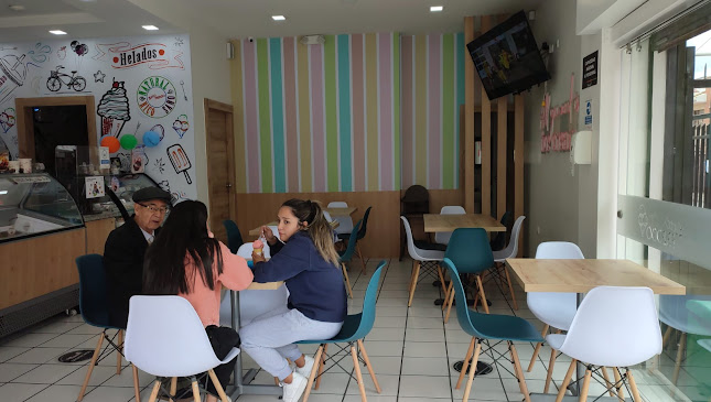 Av. Guapondelig, Cuenca