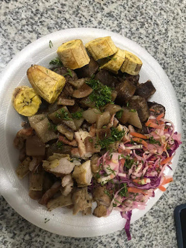 2893+C3F, C. Rio Esmeralda, Manta