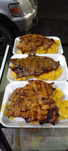 Asadero La Avenida - Gastronomía y hostelería