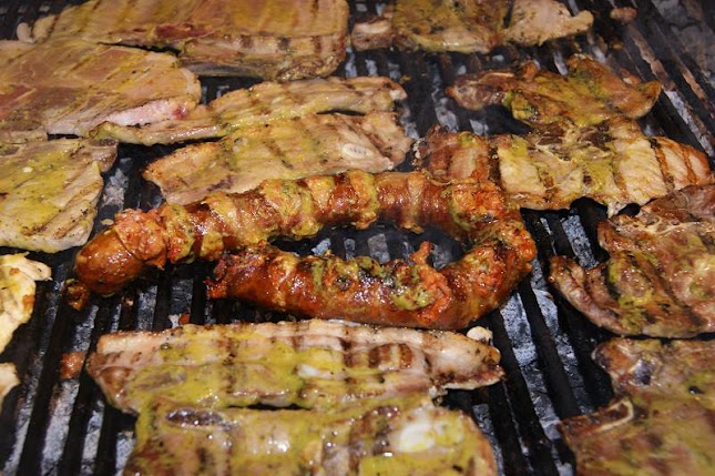 PARRILLADA LA ESQUINA DE GUSO JOCAY CALLE J10 AV J7 ESQUINA