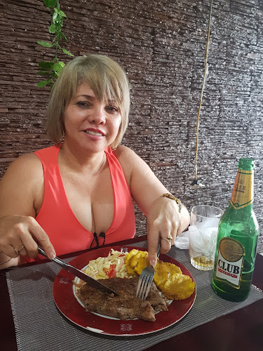 Avenida Kennedy 703, Esmeraldas